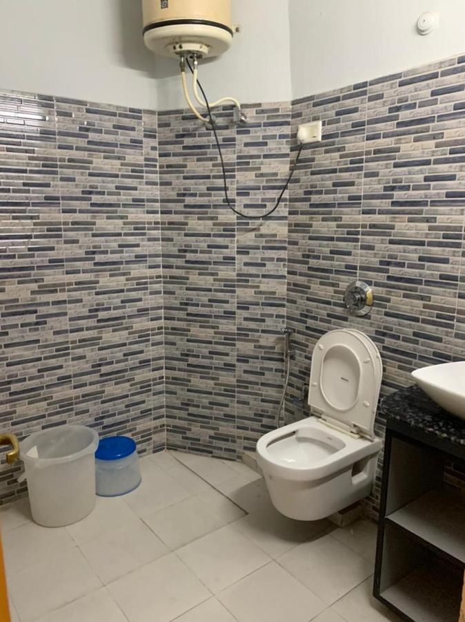 Hotel Raman'S Jagadhri Luaran gambar