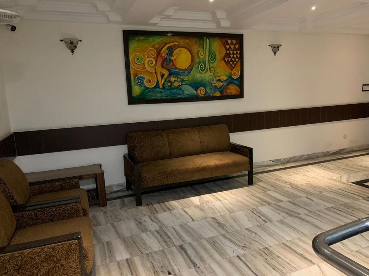Hotel Raman'S Jagadhri Luaran gambar