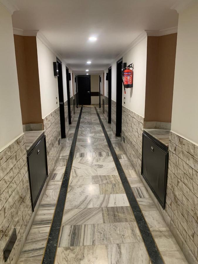 Hotel Raman'S Jagadhri Luaran gambar
